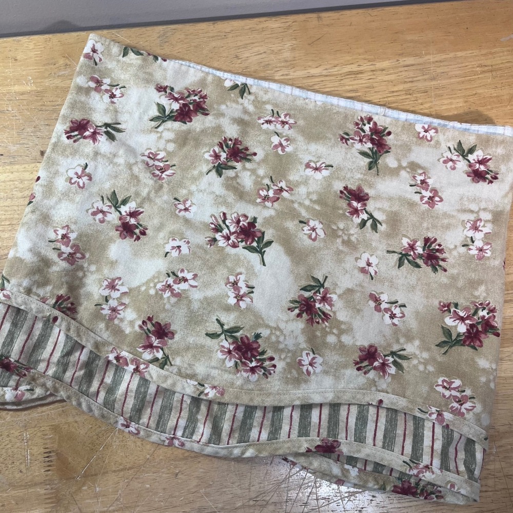 Waverly Fairfield Fontanelle Valance 76x14 Tan Floral Scalloped Dble Layer
